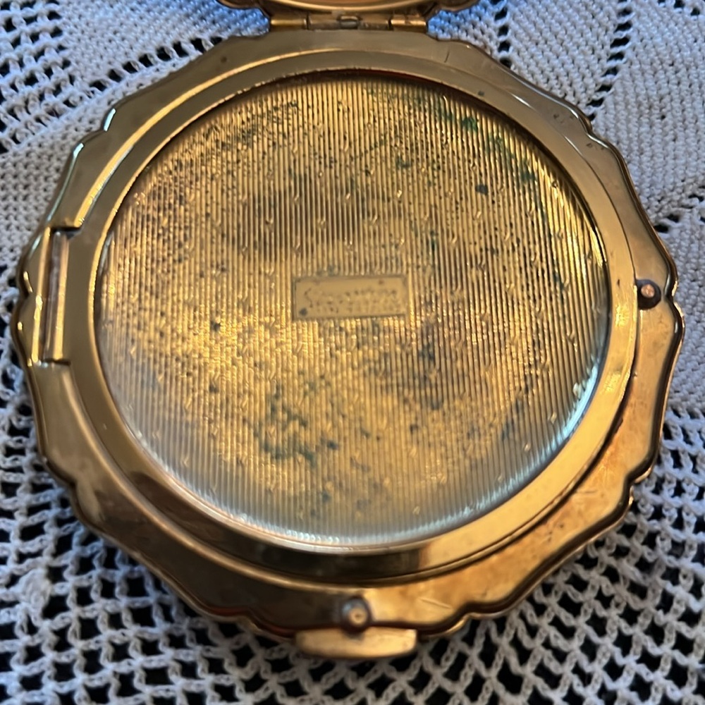 Vintage Stratton Powder Compact - Picture 3 of 9